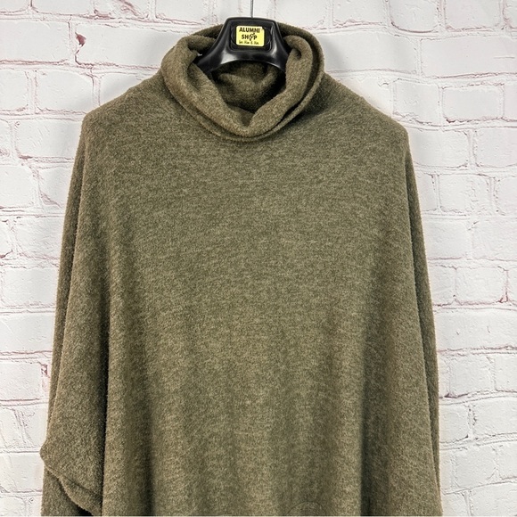 Oversized Sweater Women size Large Olive Green Turtleneck Hi Low hem Loose Fit - Picture 3 of 12